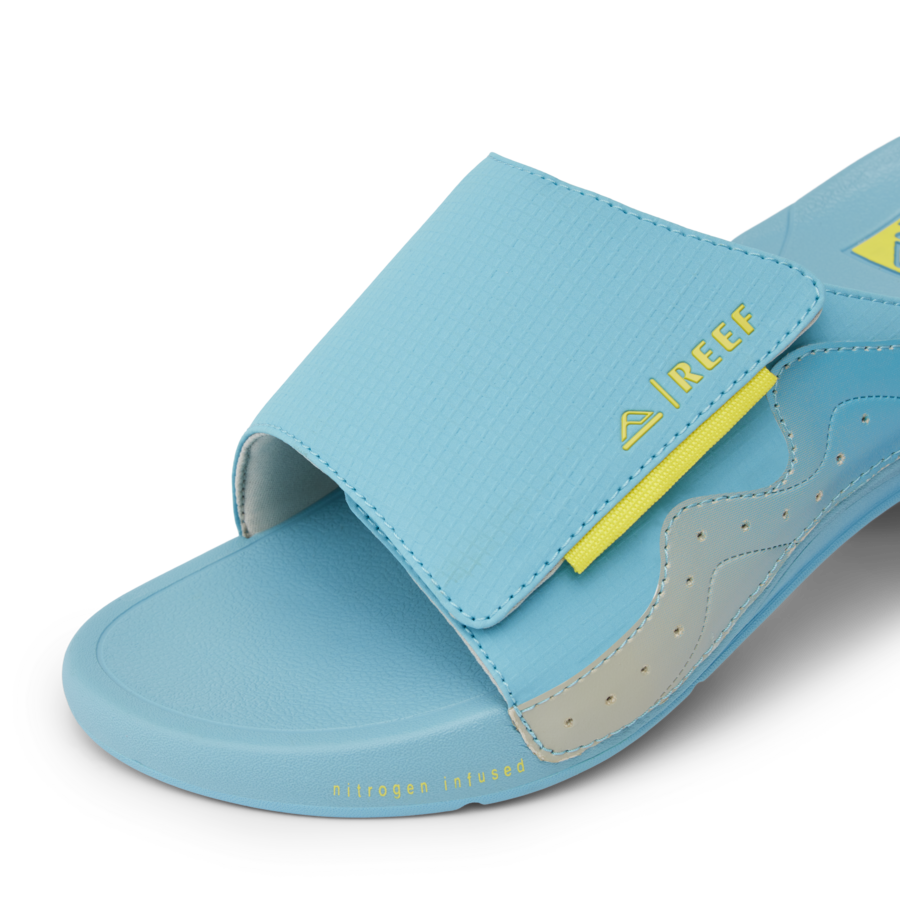 Cruiser Slide - Light Blue/Yellow - Down the Line 1 View