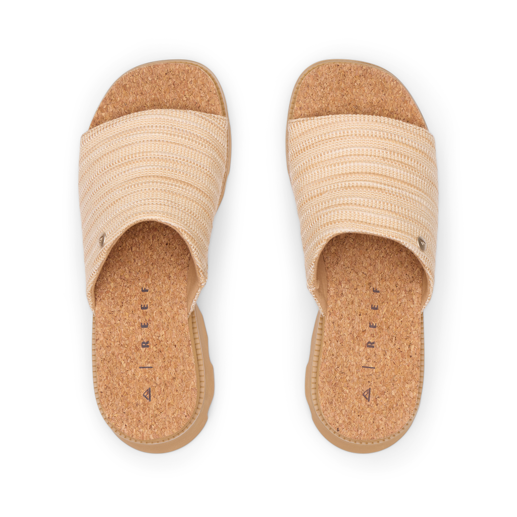 Vista Luxe Evie women's sandals top view facing forward, featuring comfort and water-friendly materials.