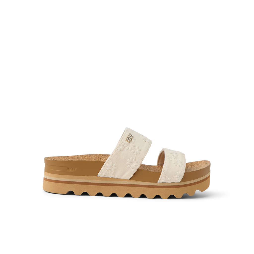 Cushion Vista Hi sandal facing left, soft-rebound cushioning, anatomical arch support, embroidered straps, beach-inspired comfort.