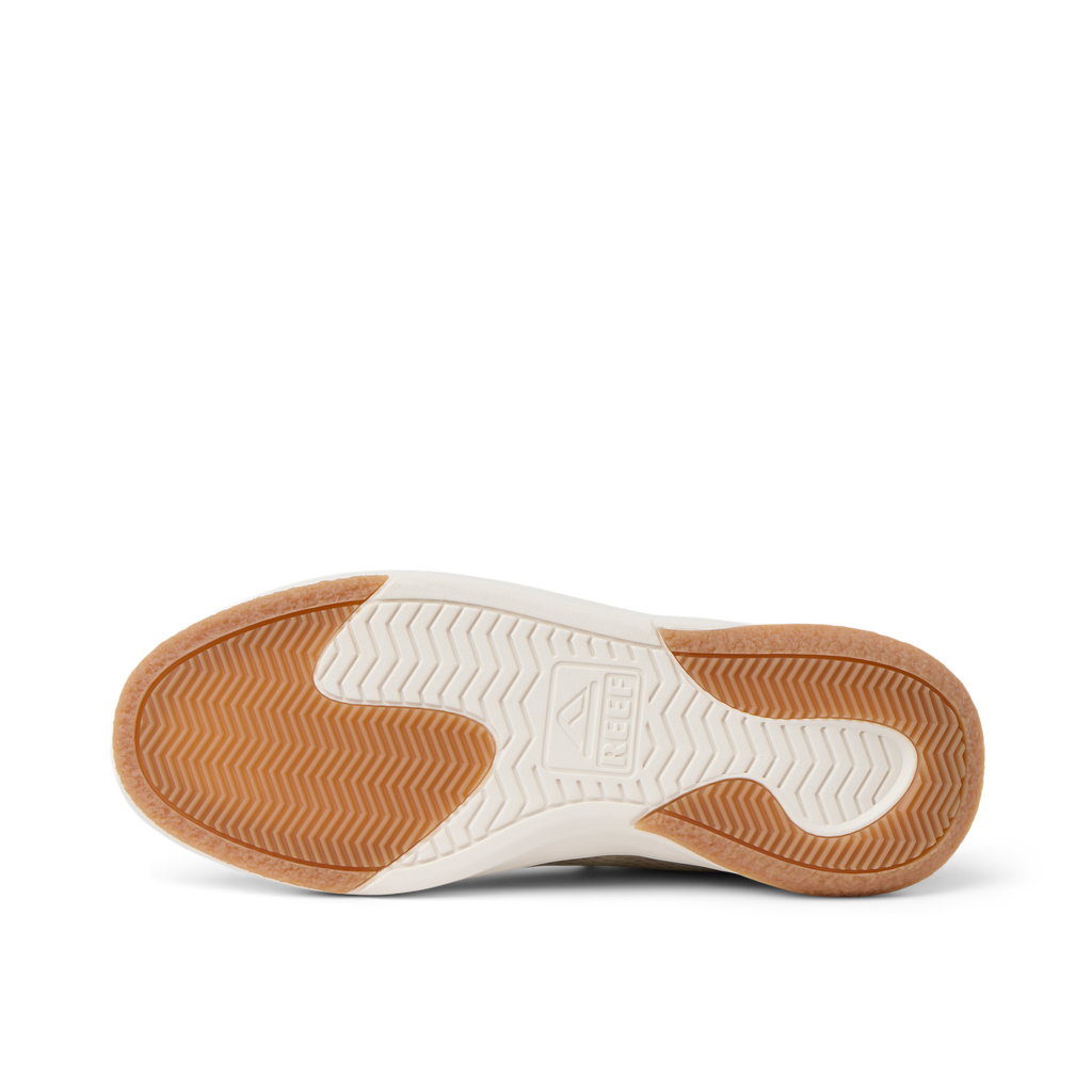 Bottom sole view of Shoreline Del Mar men's shoe facing upward, showcasing durable traction and water-friendly materials.