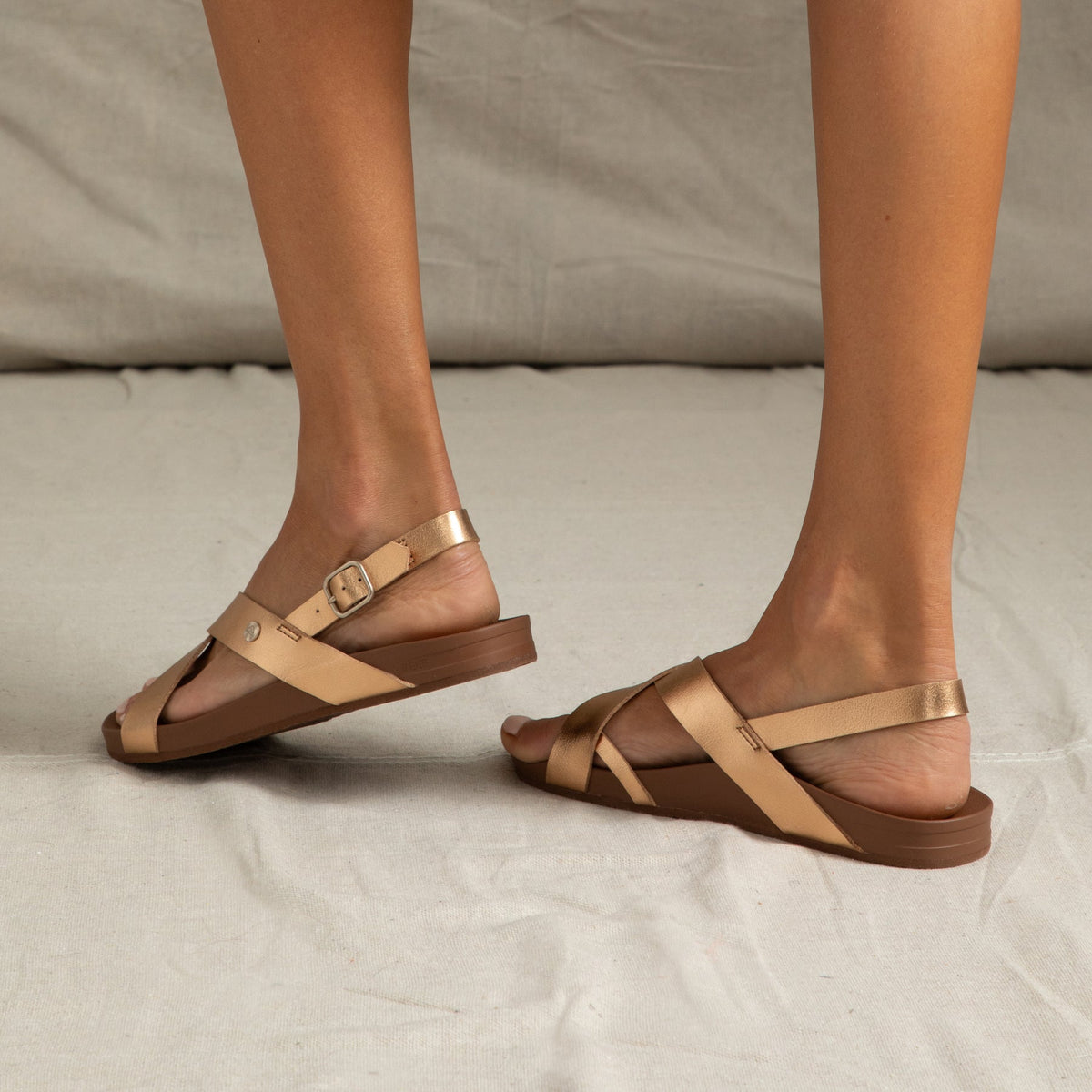 Vista Malia sandals facing left and right, showing side and back straps with soft-rebound cushioning for all-day comfort