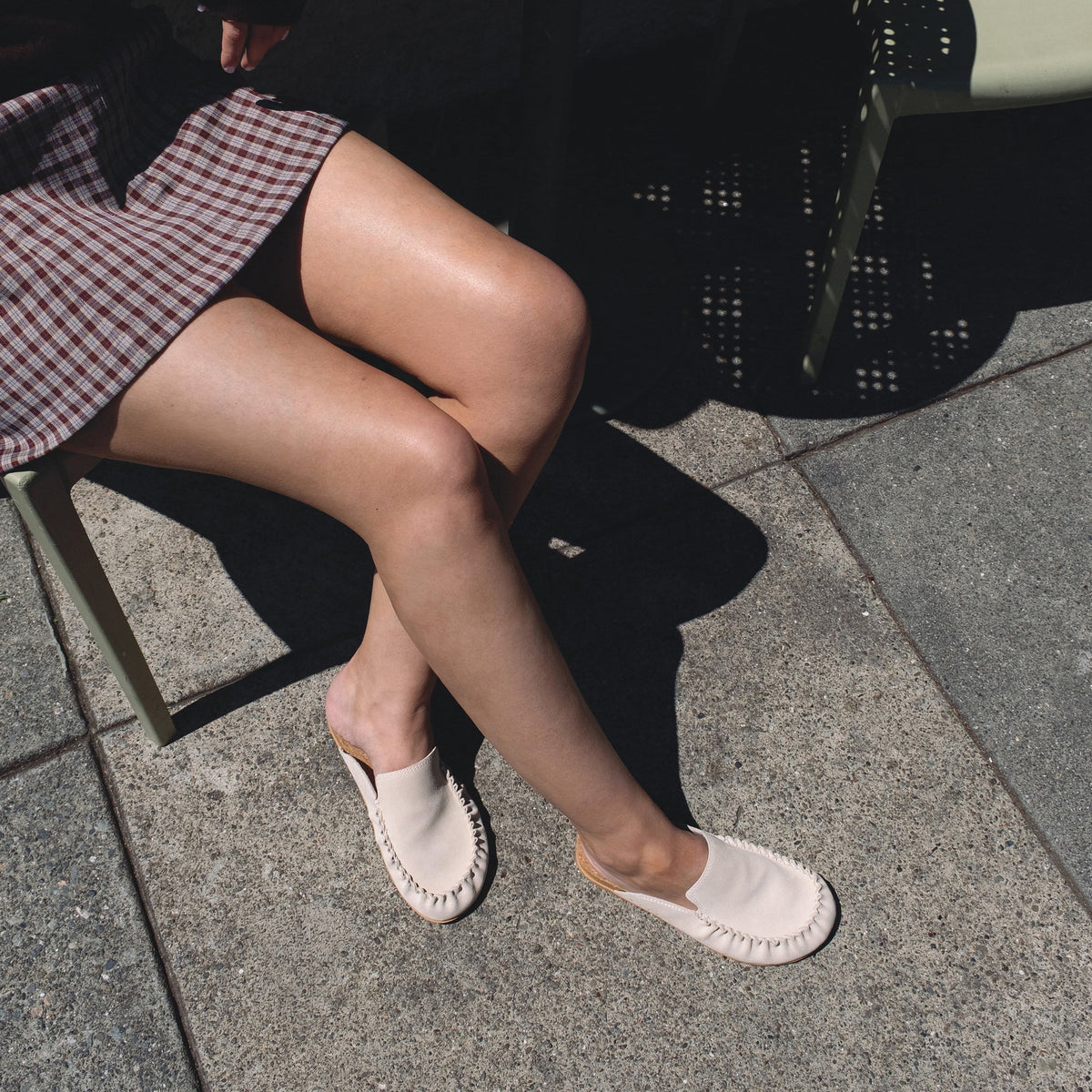 Vista Myra facing forward, women's warm sand leather slip-on clog with enhanced arch support and beach-inspired comfort